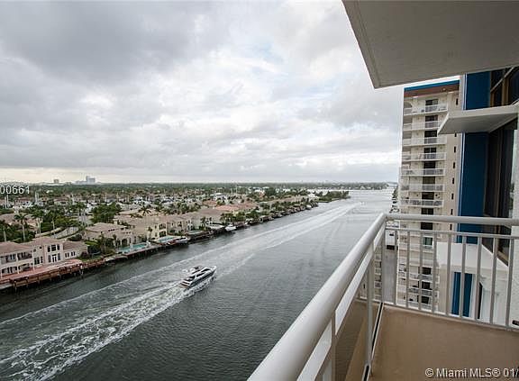 4th image of 1600 S Ocean Dr APT 12F