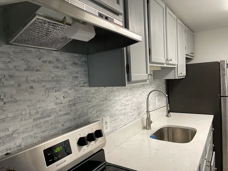 Quartz countertop
