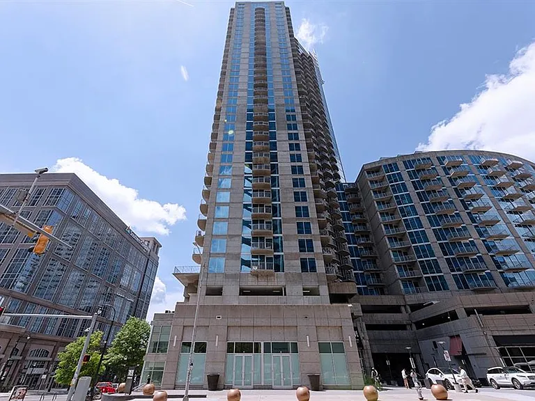 400 W Peachtree St NW #2310 — Photo 27