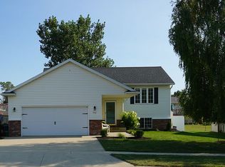 712 4th St NE, Byron, MN 55920