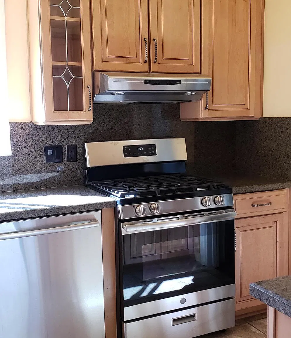 1 bed, 850 sqft, $2,100 — Photo 4