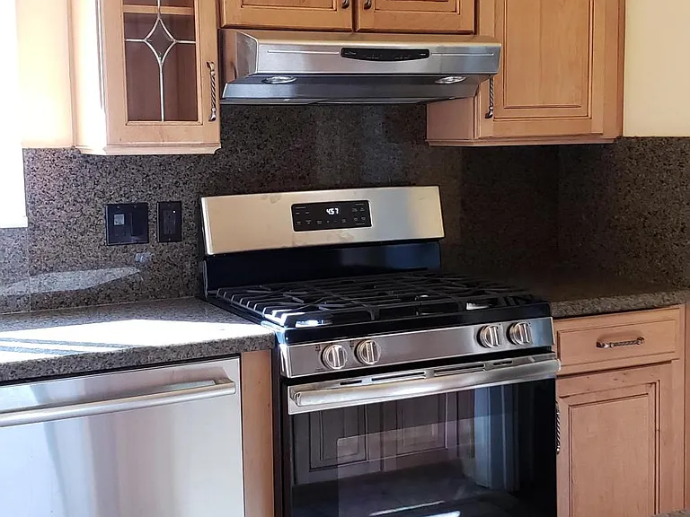 3002 Stocker St #3002 — Photo 4