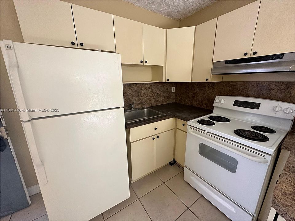 1st image of 131 NW 77th St APT 5