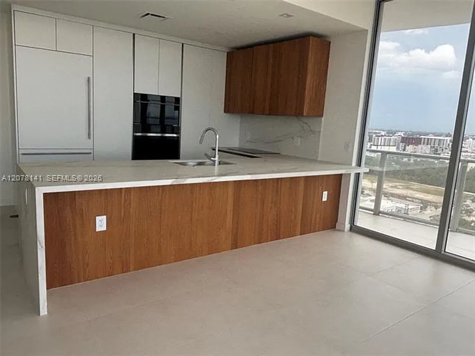 1400 Biscayne Boulevard Mall #2106