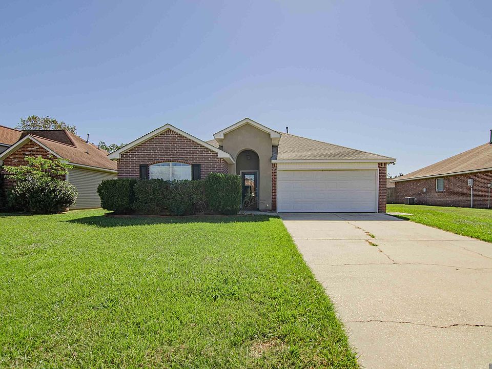 1st image of 23874 Waterford Ct