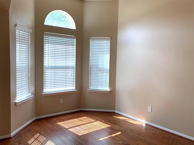 2822 Chalet Knolls Ln — Photo 18