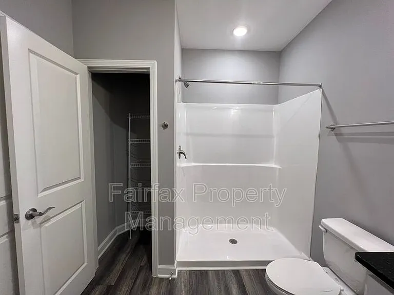 518 Boone St #101 — Photo 7