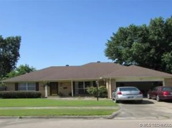1507 Red Bud Ln, McAlester, OK 74501