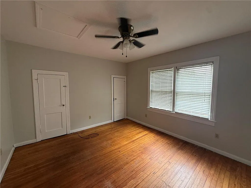 2 bed, 1.0 bath, $750 — Photo 4