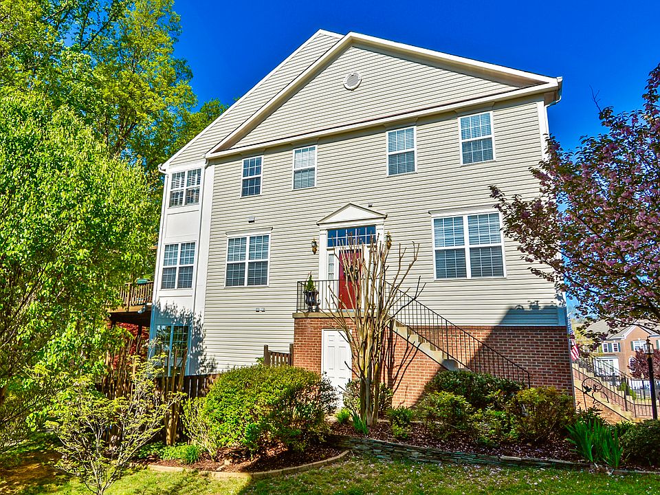 1st image of 5631 Governors Pond Cir