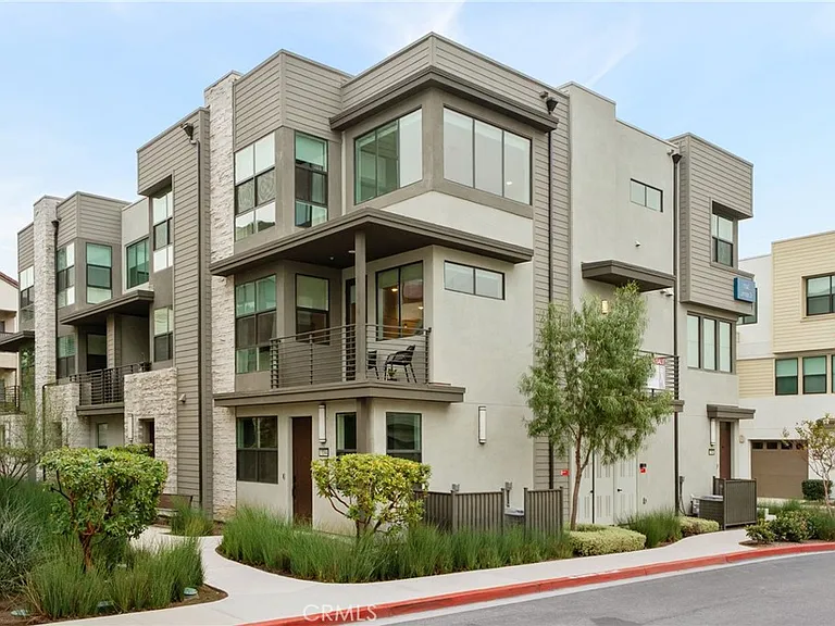 11044 Luminate Dr — Photo 1