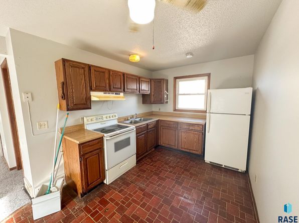 sioux-falls-south-dakota-85817475 picture