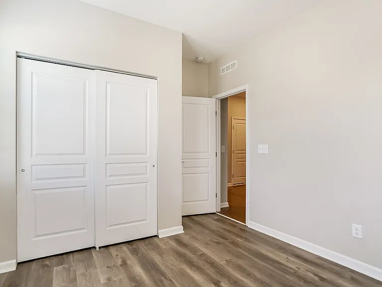 1029 Avondale Dr — Photo 14