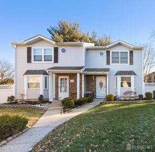 126 Leah Ct, Dayton, NJ, 08810