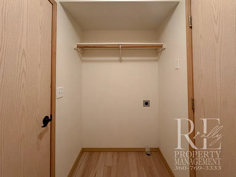 7250 Valley Wood Pl NE — Photo 14