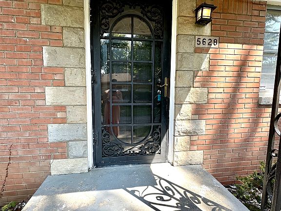 5th image of 5628 Coburn Ave