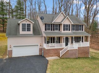 1877 Garrett Rd, Manchester, MD 21102