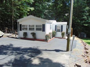 144 Forrest St, Greentown, PA 18426