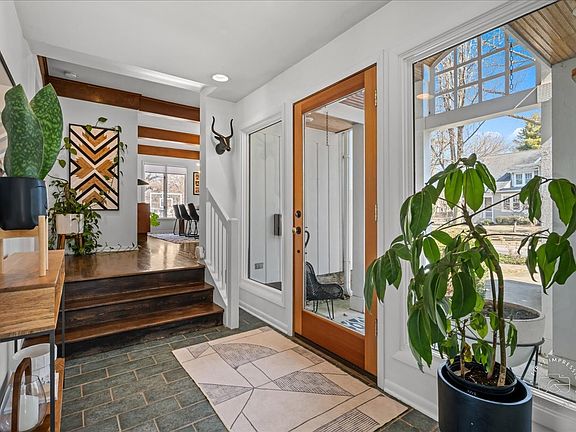 5th image of 804 Dow Ave