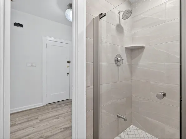 784 Avenue C image 23 of 25