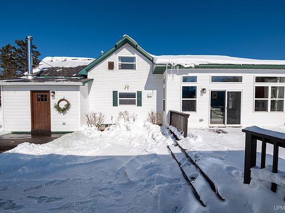 3rd image of 130 Taylor Rd