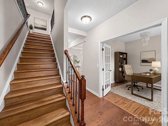 2nd image of 3611 English Garden Dr