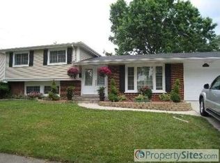 1106 W Alleghany Dr, Arlington Heights, IL 60004