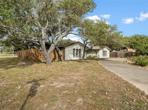 1518 Kenwood Dr, Aransas Pass, TX 78336