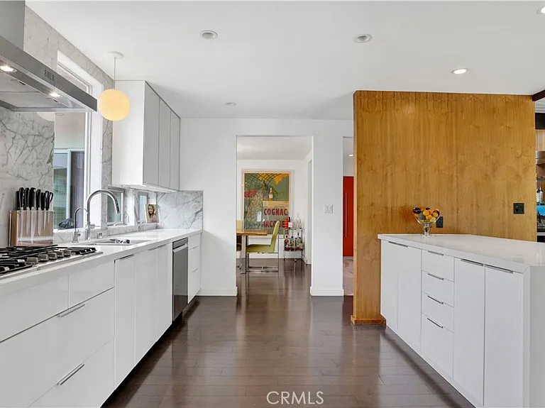 2000 Nautilus Ln — Photo 24