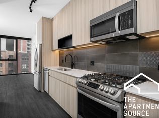 1358 W Randolph St #2504, Chicago, IL 60607