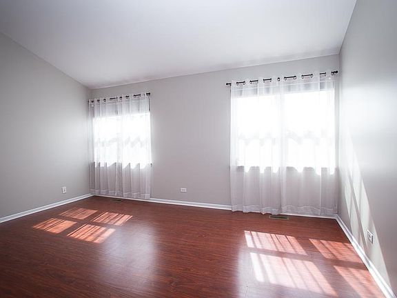 4th image of 383 W Hamilton Ln #194