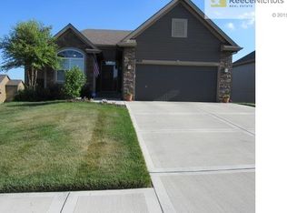 8605 NE 101st St, Kansas City, MO 64157