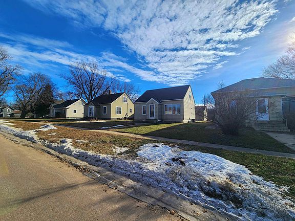 2nd image of 1208 2nd St