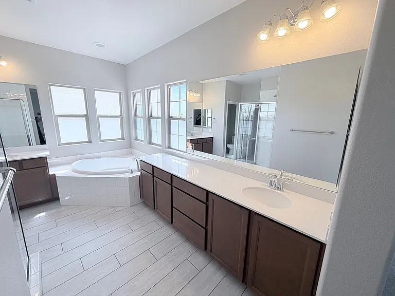 10025 Desert Bighorn Ct — Photo 30