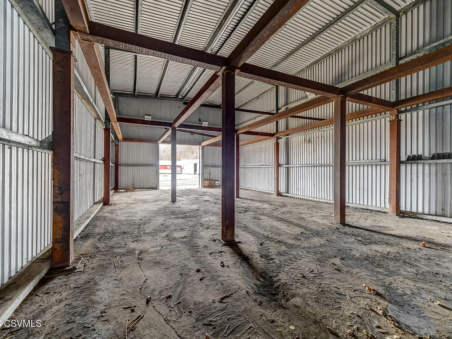 Studio, 1800 sqft, $1,080 — Photo 4