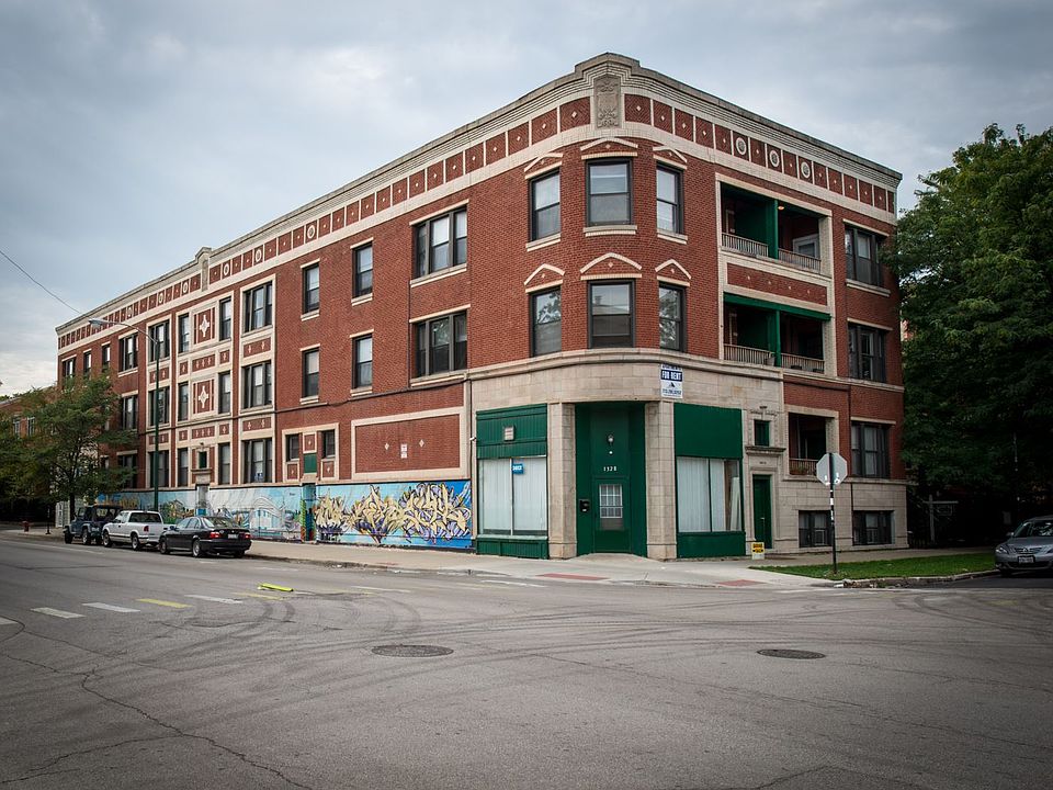 1314-22 N Damen 3