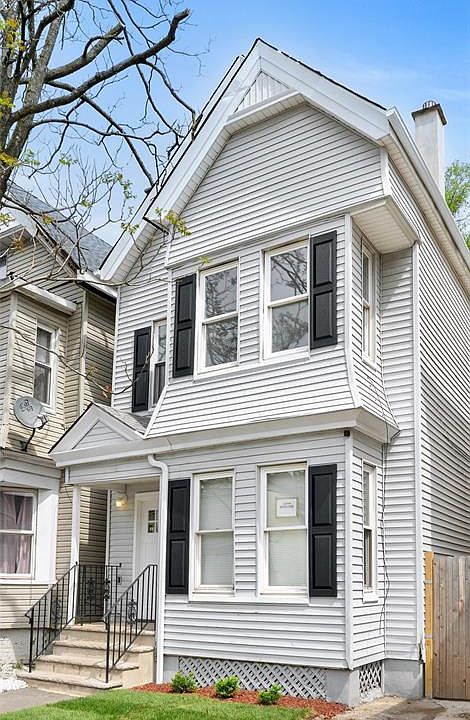 1st image of 142 Steuben St