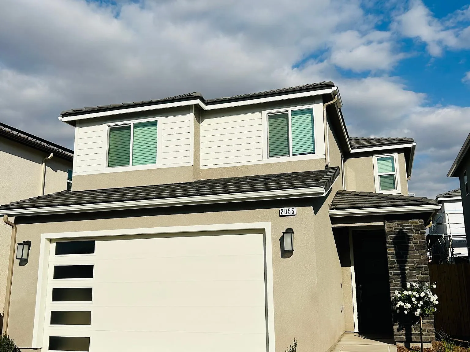 3 bed, 2.5 bath, 1412 sqft, $2,450 — Photo 3