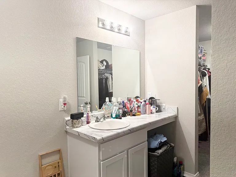 8616 Eastwood Creek Dr — Photo 14
