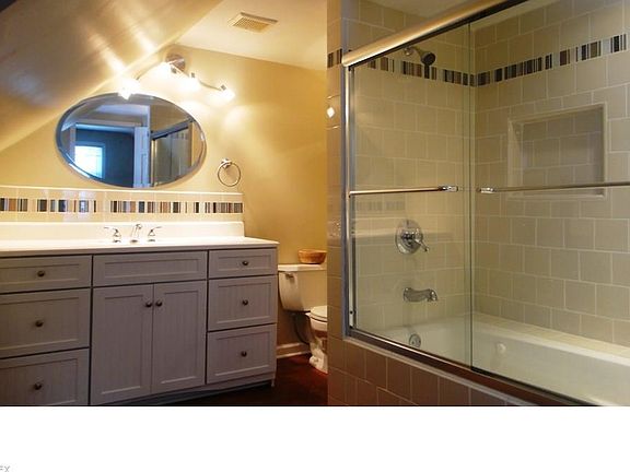 4th image of 4041 W 161st St