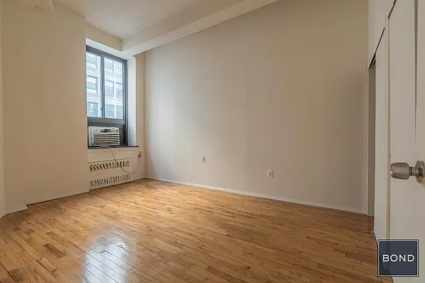 Rented by Bond New York | media 4