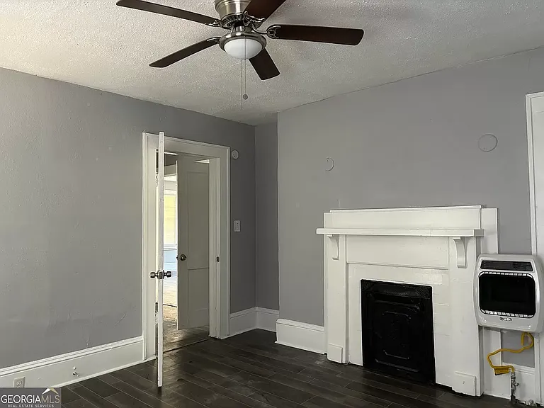 1105 Boulevard — Photo 3