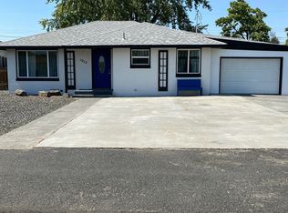 1912 W Peninsula Dr, Moses Lake, WA 98837