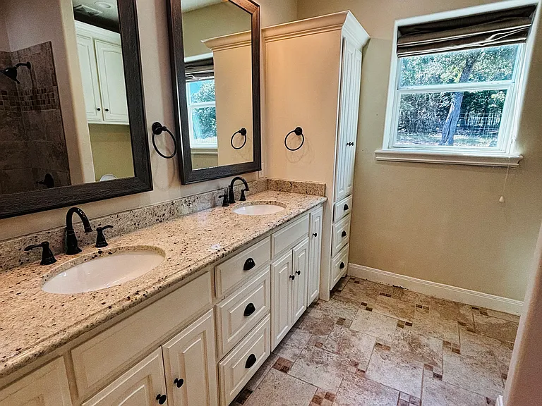 3724 County Road 211 — Photo 4