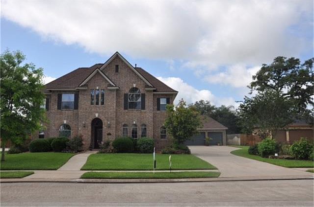1st image of 106 Arrowhead Dr