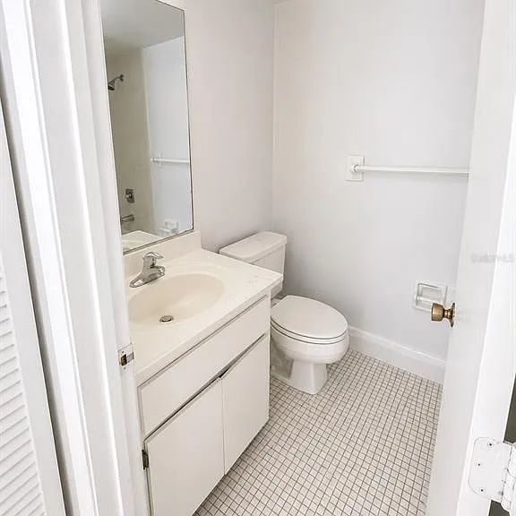 112 Cypress Ct #112 — Photo 6