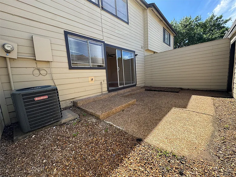 7170 S Dairy Ashford Rd — Photo 25