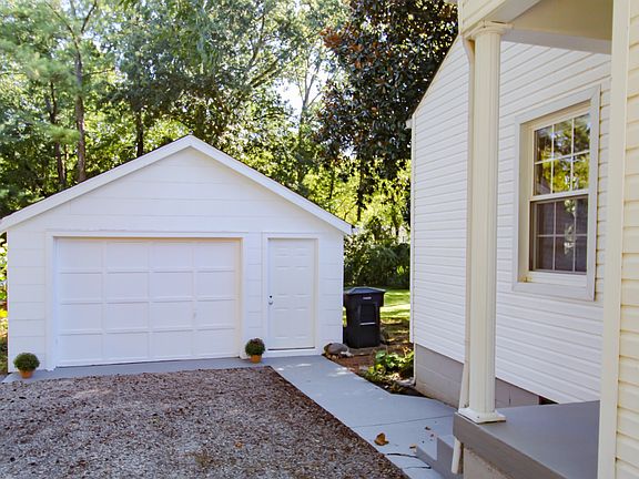 4th image of 1008 Grantland Ave