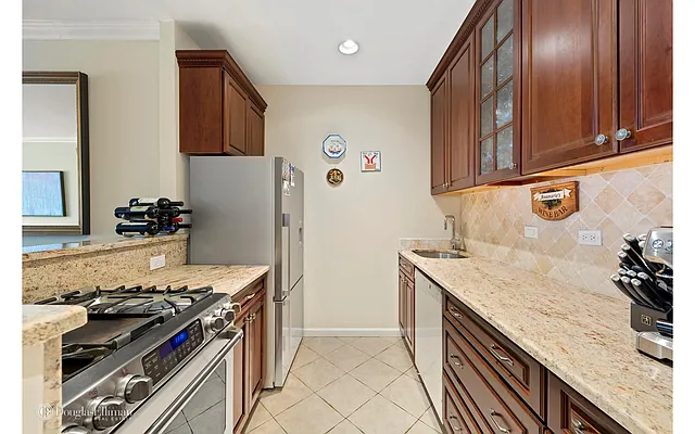Sold by Douglas Elliman | media 4
