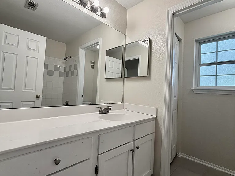 13810 Sutton Park Dr #320 — Photo 25